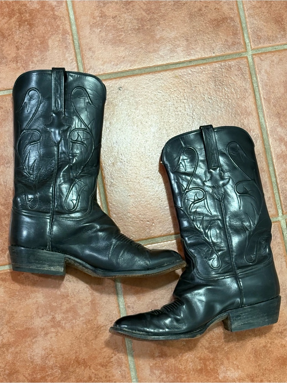 Lucchese 9.5 2E, Black Very Good Condition, Super Soft Wide Cowboy Western Boots - Picture 8 of 14